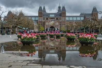 A rainy day in Amsterdam, Museumplein